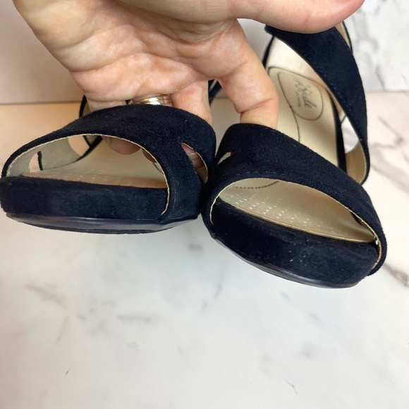 New Life Stride Mega Open Toe Dress Sandal Black Suede 6.5 - Picture 4 of 6